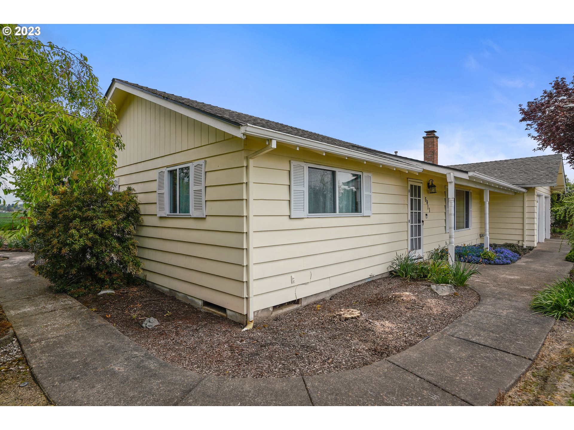 5411 Lardon Road Northeast Salem, OR 97305 - Photo 5 of 34 Gallery Image 5