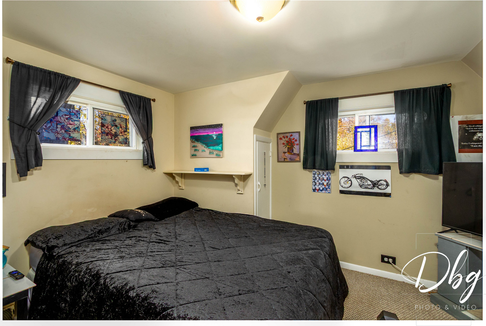 20862 West Genoa Avenue Lake Villa, IL 60046 - Photo 18 of 32 a bedroom with a bed and dresser