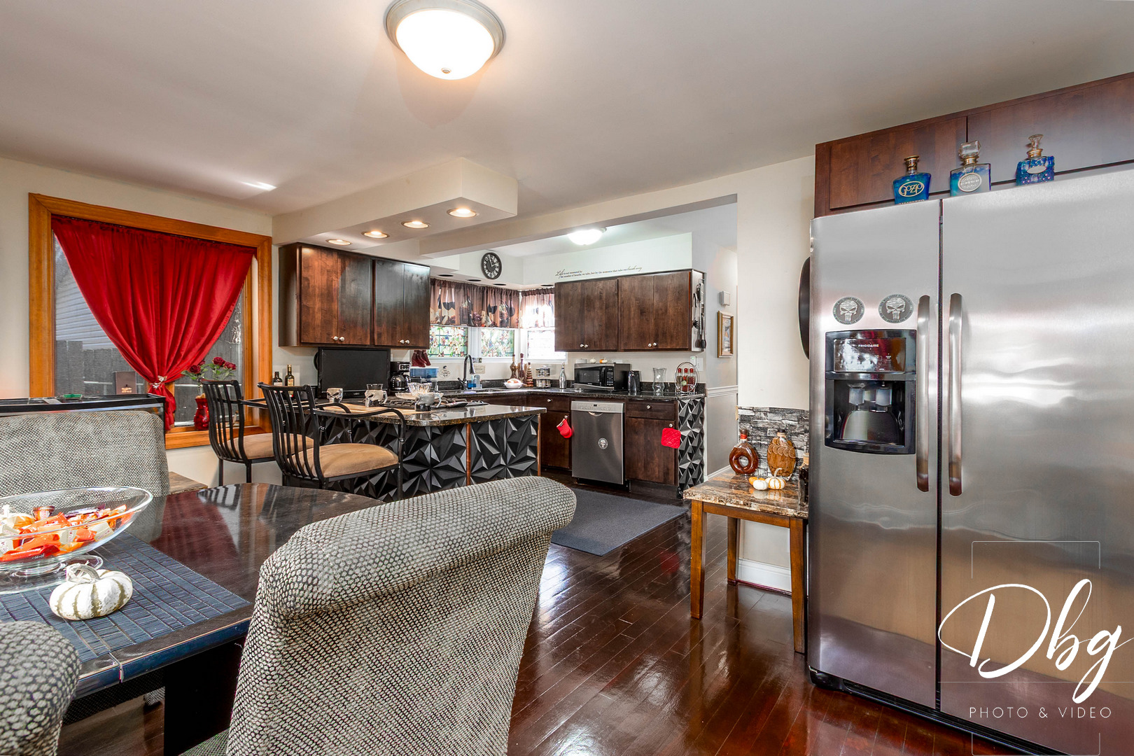 20862 West Genoa Avenue Lake Villa, IL 60046 - Photo 7 of 32 a living room with stainless steel appliances furniture and a view of kitchen