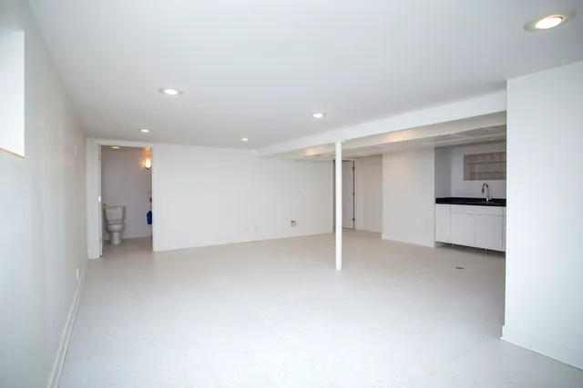 $385,000 | 5154 South Nordica Avenue, Chicago, IL 60638