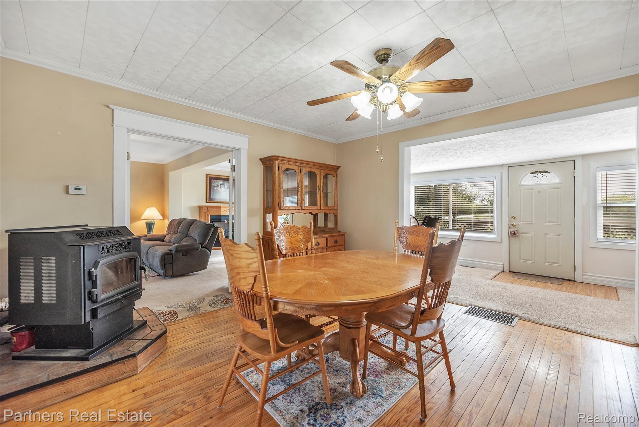 2387 West Cohoctah Road Byron, MI 48418 - Photo 18 of 50 07_2387CohoctahRdWindowStillRealEstatePhotography7_mls.jpg