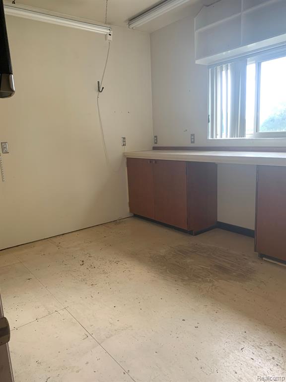 5749 Crandall Road Howell, MI 48855 - Photo 25 of 34
