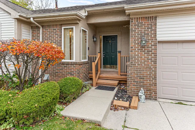 $240,000 | 37176 Condor Court, Westland, MI 48185