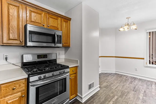 $240,000 | 37176 Condor Court, Westland, MI 48185