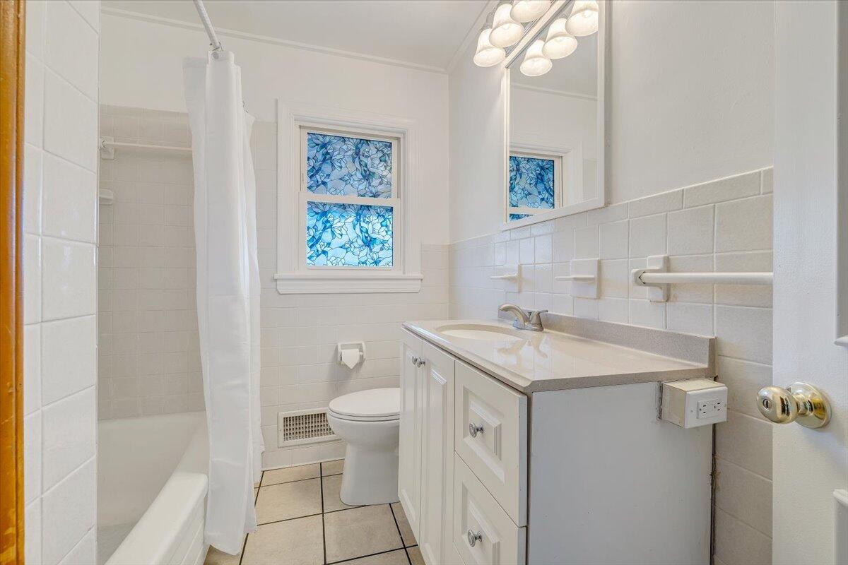 5001 Hazelridge Road Northwest Roanoke, VA 24012 - Photo 15 of 35 14-MIB05400