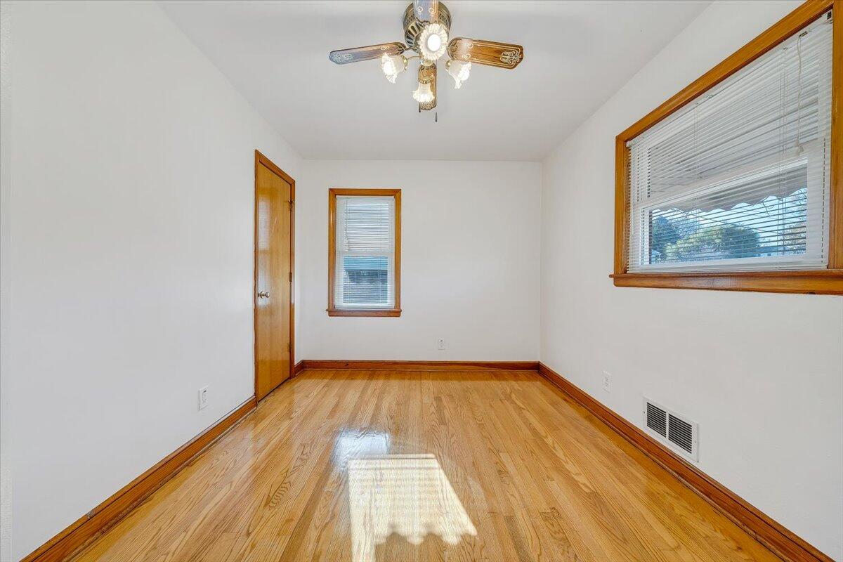 5001 Hazelridge Road Northwest Roanoke, VA 24012 - Photo 17 of 35 16-MIB05406