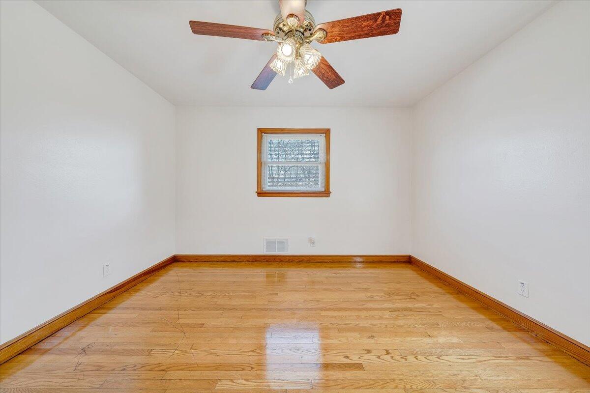 5001 Hazelridge Road Northwest Roanoke, VA 24012 - Photo 19 of 35 18-MIB05412