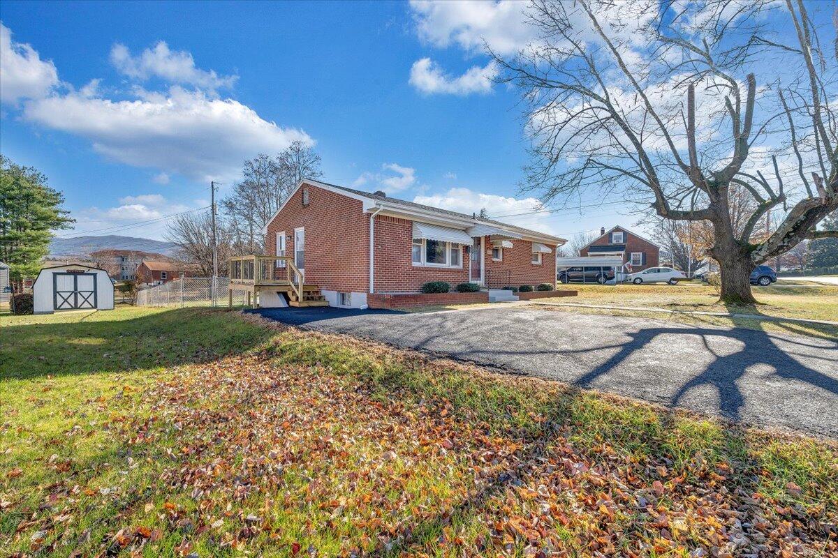 5001 Hazelridge Road Northwest Roanoke, VA 24012 - Photo 33 of 35 34-MIB05478