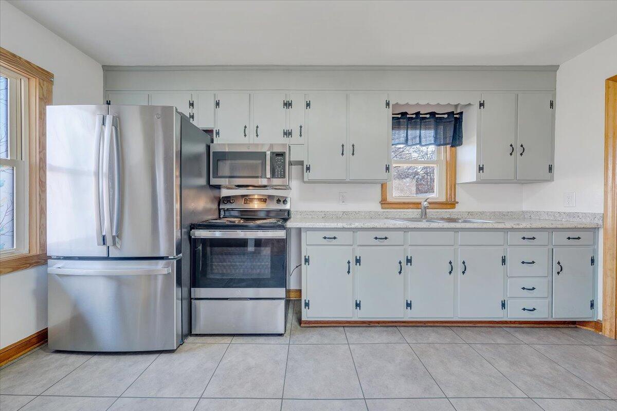 5001 Hazelridge Road Northwest Roanoke, VA 24012 - Photo 7 of 35 06-MIB05373