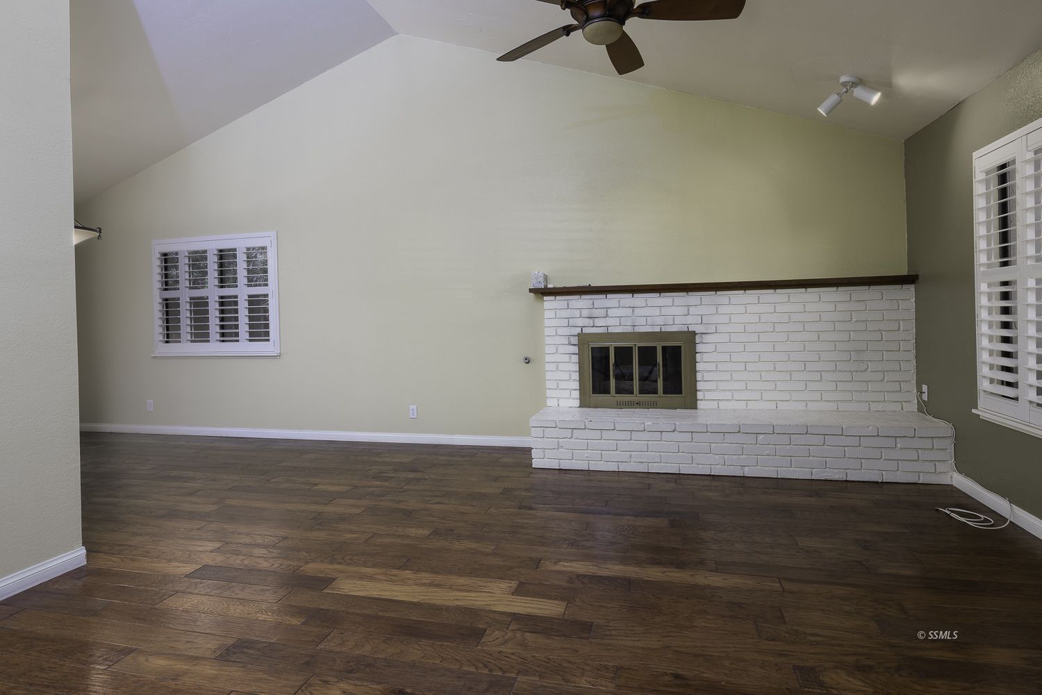 407 Mt Rainier Place Ridgecrest, CA 93555 - Photo 6 of 41 Gallery Image 6