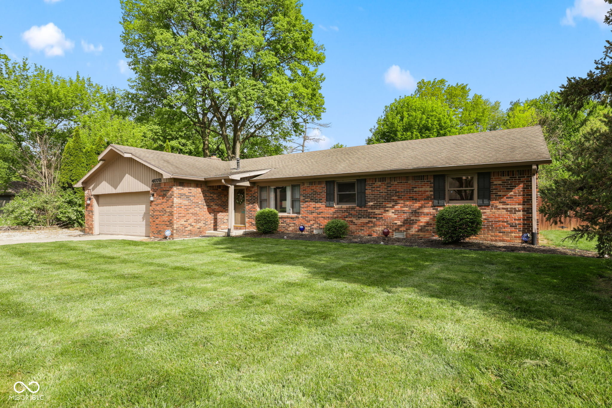 4078 Fairview Road Greenwood, IN 46142 - Photo 5 of 38