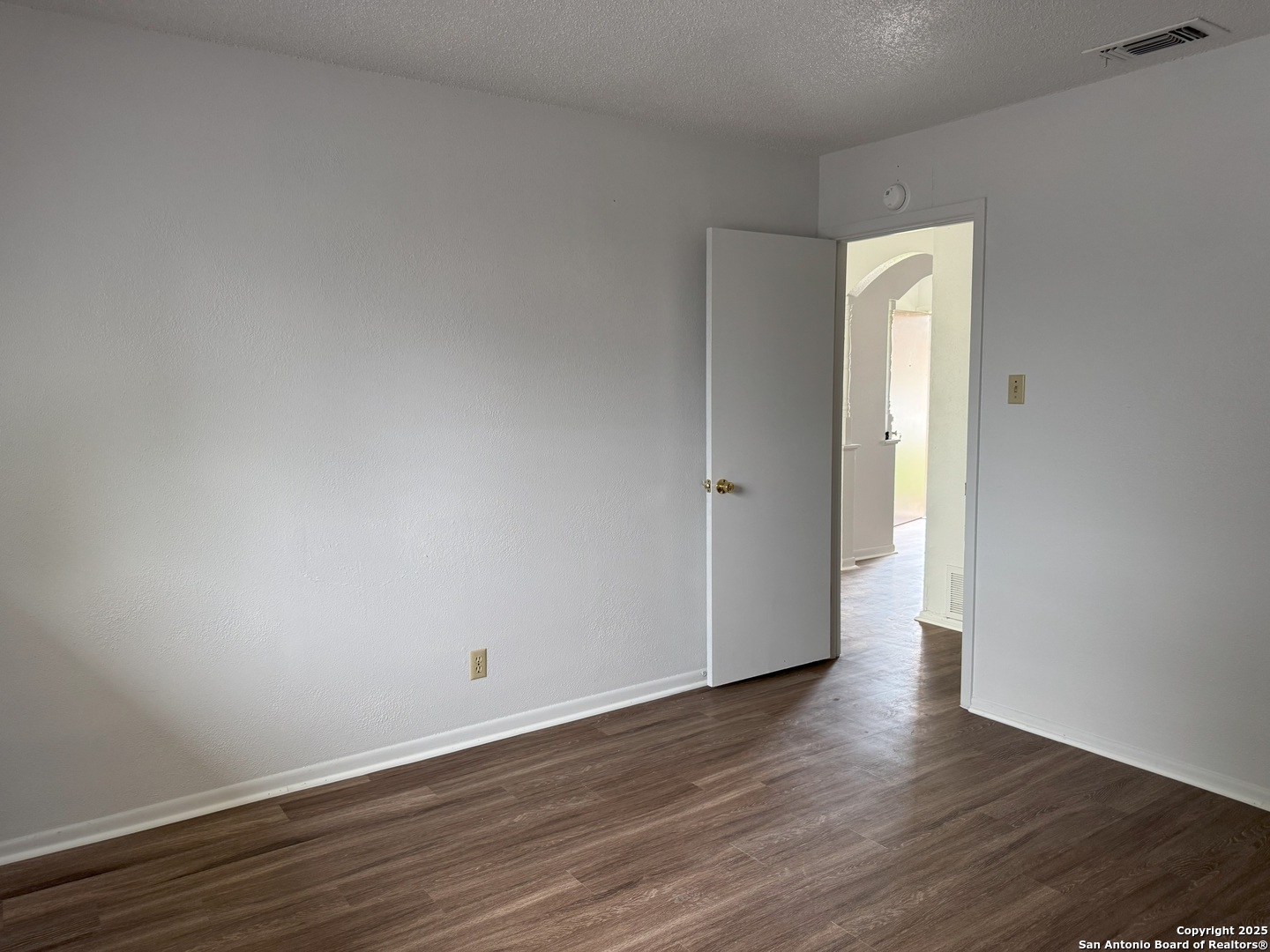 132 Meadow Way Converse, TX 78109 - Photo 11 of 15