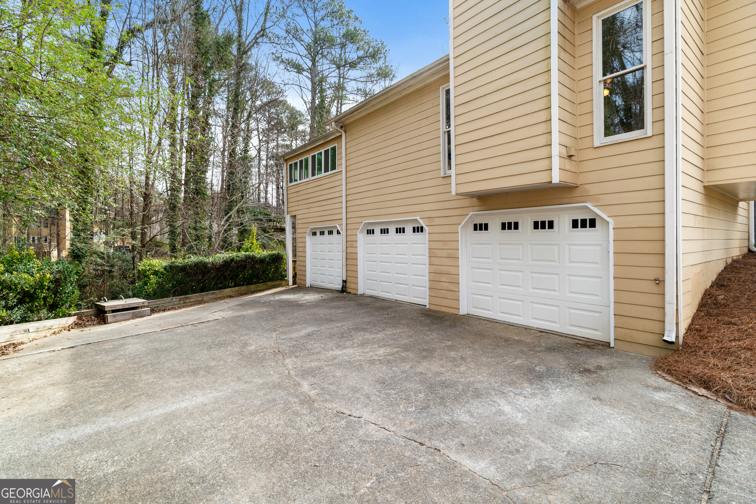 2250 Byron Court Southwest Marietta, GA 30064 - Photo 3 of 51