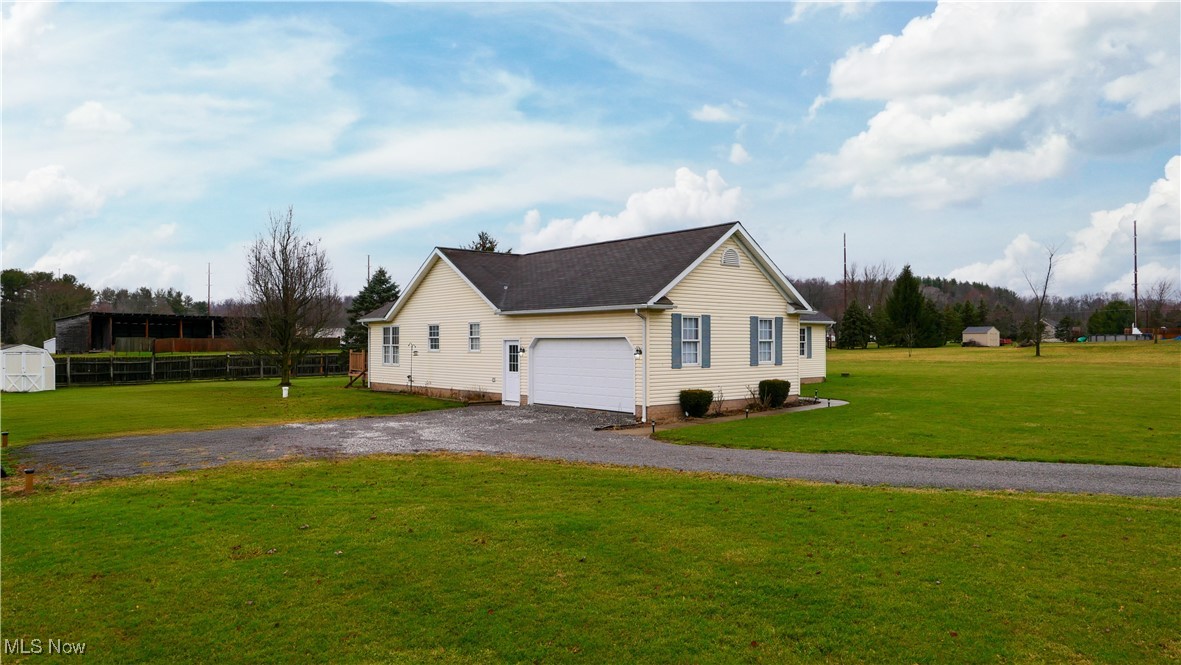 11289 Hopkins Road Garrettsville, OH 44231 - Photo 6 of 48
