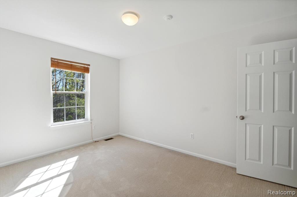 49055 Hawksburry Road Canton, MI 48188 - Photo 28 of 37 Gallery Image 28