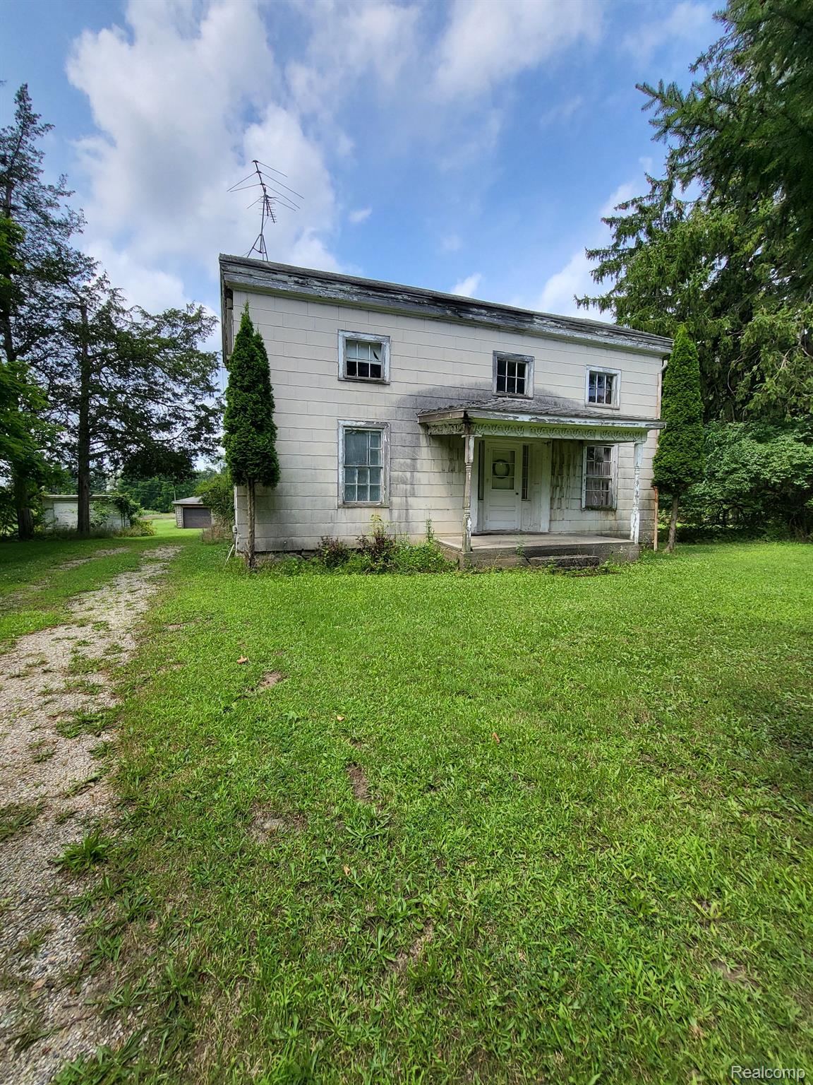 4865 North Eager Road Howell, MI 48855 - Photo 13 of 66 Front of house