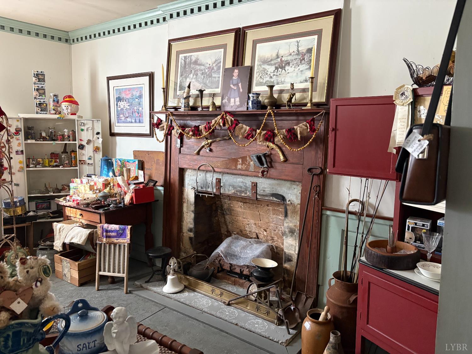 20 Batteau Road Altavista, VA 24517 - Photo 7 of 13 a view of a room with workspace and a window
