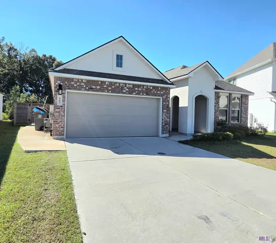 $2,100 | 13606 Willamette Way, Baton Rouge, LA 70817
