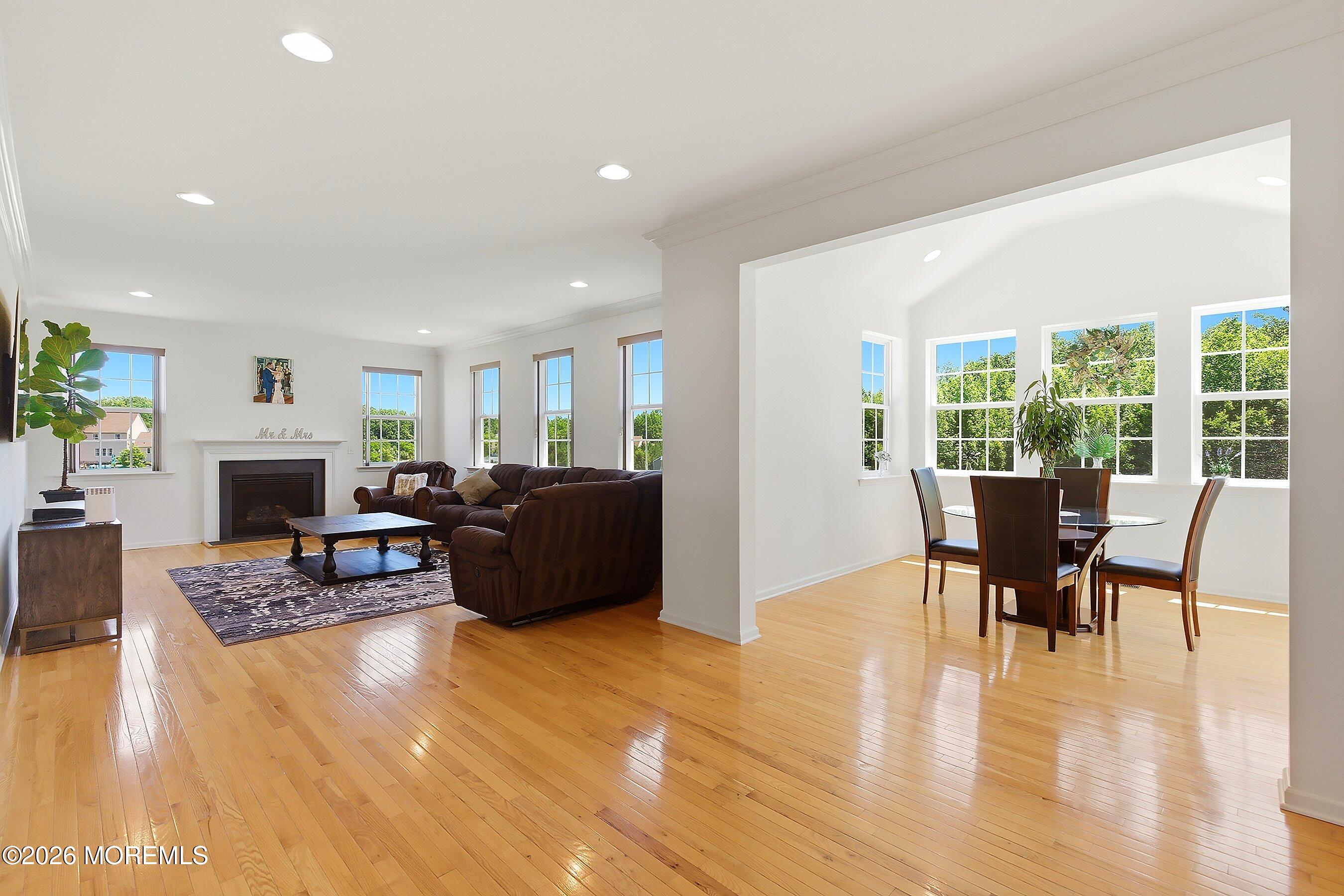 6 Valley Court Cream Ridge, NJ 08514 - Photo 18 of 48 34-Den and Dining