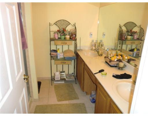 5212 Crossing Rocks Court Riviera Beach, FL 33407 - Photo 10 of 16 Additional Photo