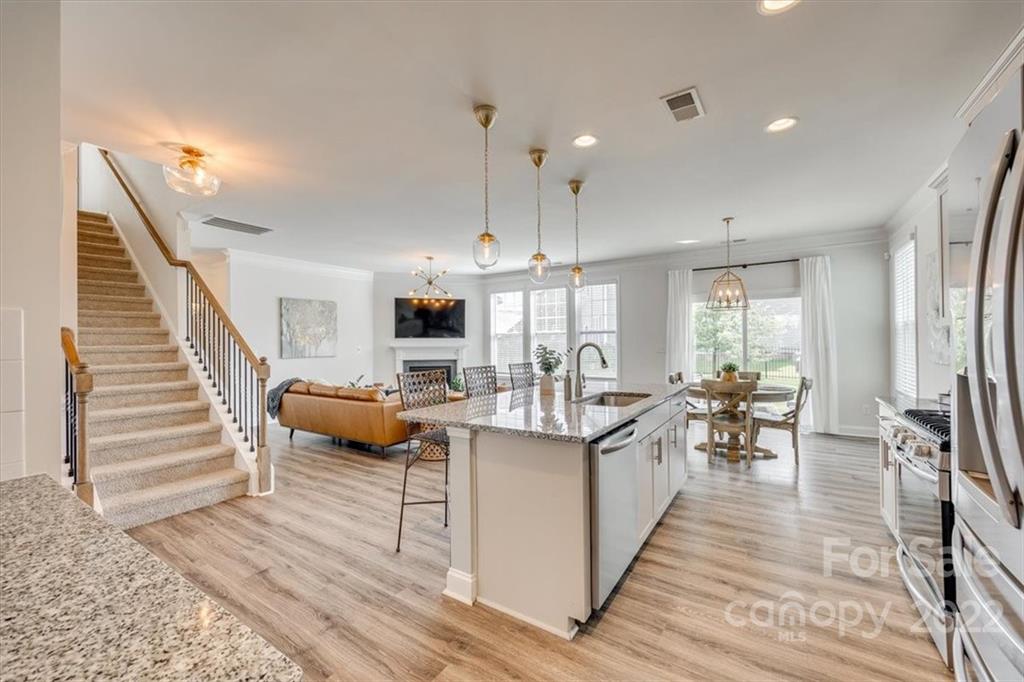 6013 Oakmere Road Waxhaw, NC 28173 - Photo 10 of 48 Gallery Image 10