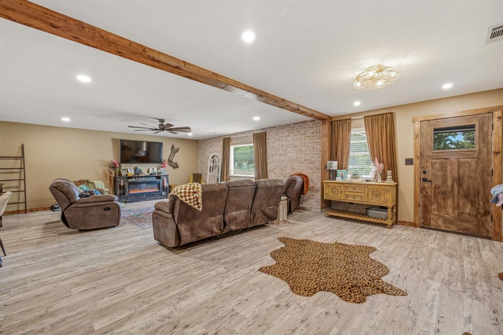 352 Seaberry Loop Graham, TX 76450 - Photo 4 of 36