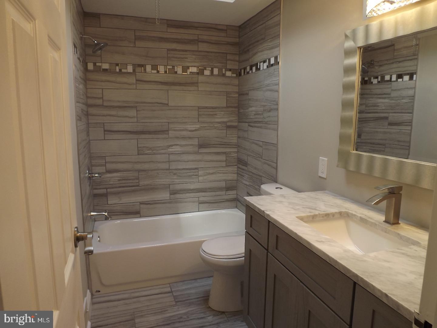 10857 Harrow Road Philadelphia, PA 19154 - Photo 12 of 23 Bathroom