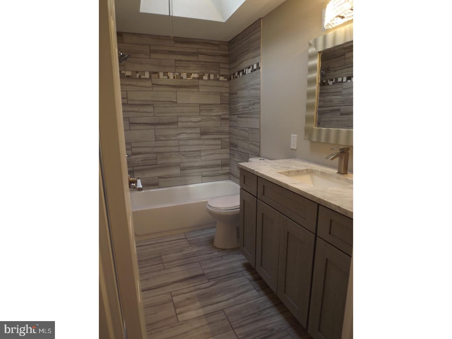 10857 Harrow Road Philadelphia, PA 19154 - Photo 13 of 23 Bathroom