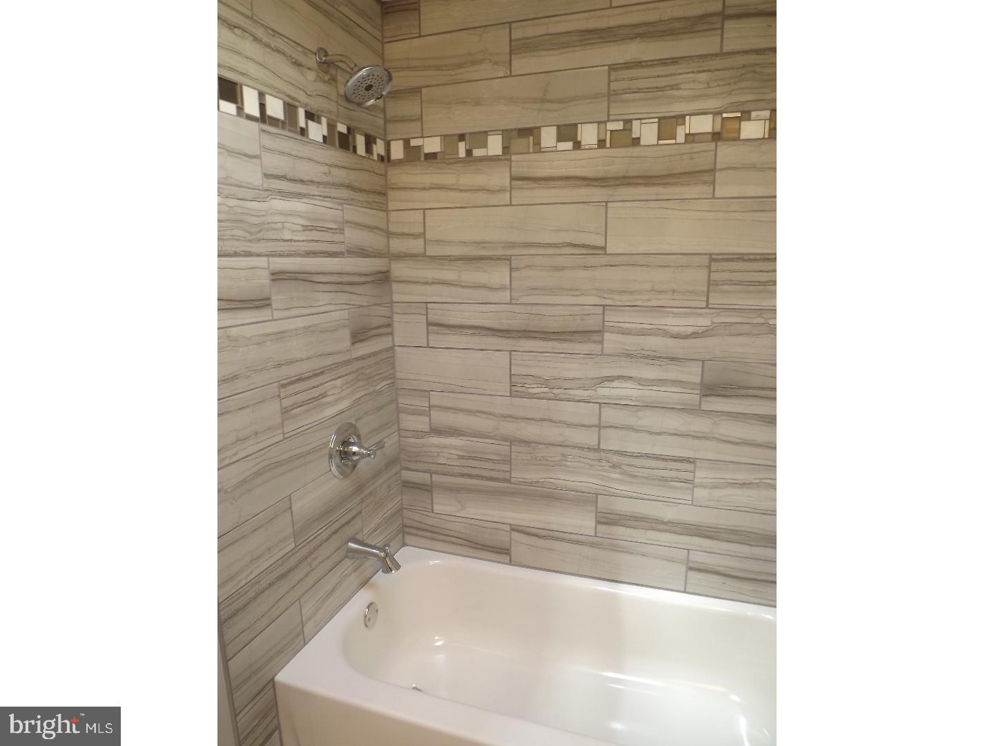 10857 Harrow Road Philadelphia, PA 19154 - Photo 14 of 23 Bathroom