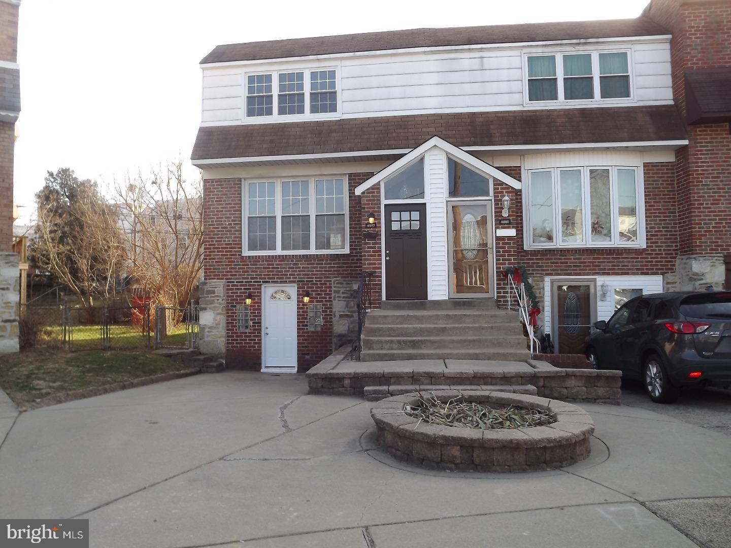 10857 Harrow Road Philadelphia, PA 19154 - Photo 21 of 23 Front Yard