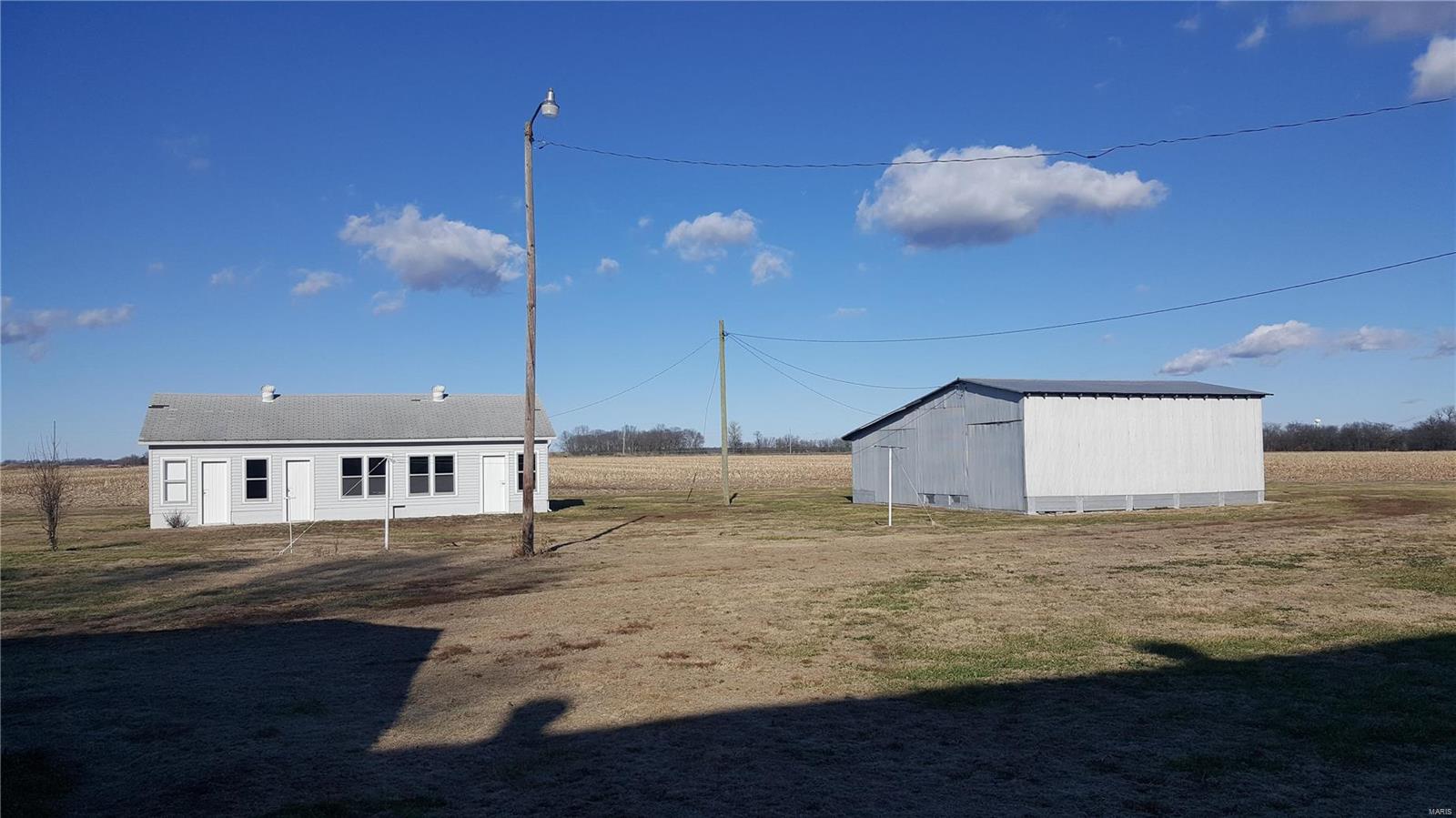 13225 Mill Road New Douglas, IL 62074 - Photo 6 of 37