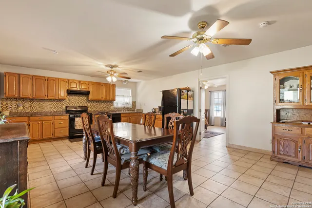 $319,500 | 944 County Road 769, Devine, TX 78016