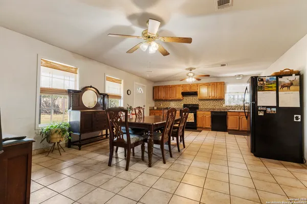 $315,000 | 944 County Road 769, Devine, TX 78016