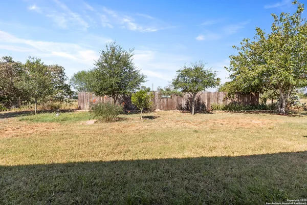 $315,000 | 944 County Road 769, Devine, TX 78016
