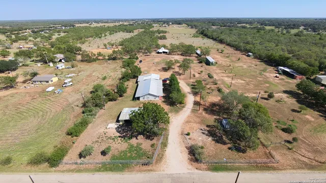 $319,500 | 944 County Road 769, Devine, TX 78016