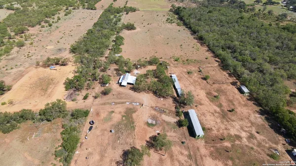 $315,000 | 944 County Road 769, Devine, TX 78016