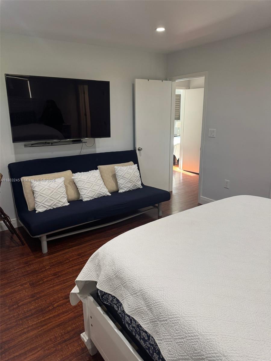 111 Southwest 24th Avenue Miami, FL 33135 - Photo 17 of 41