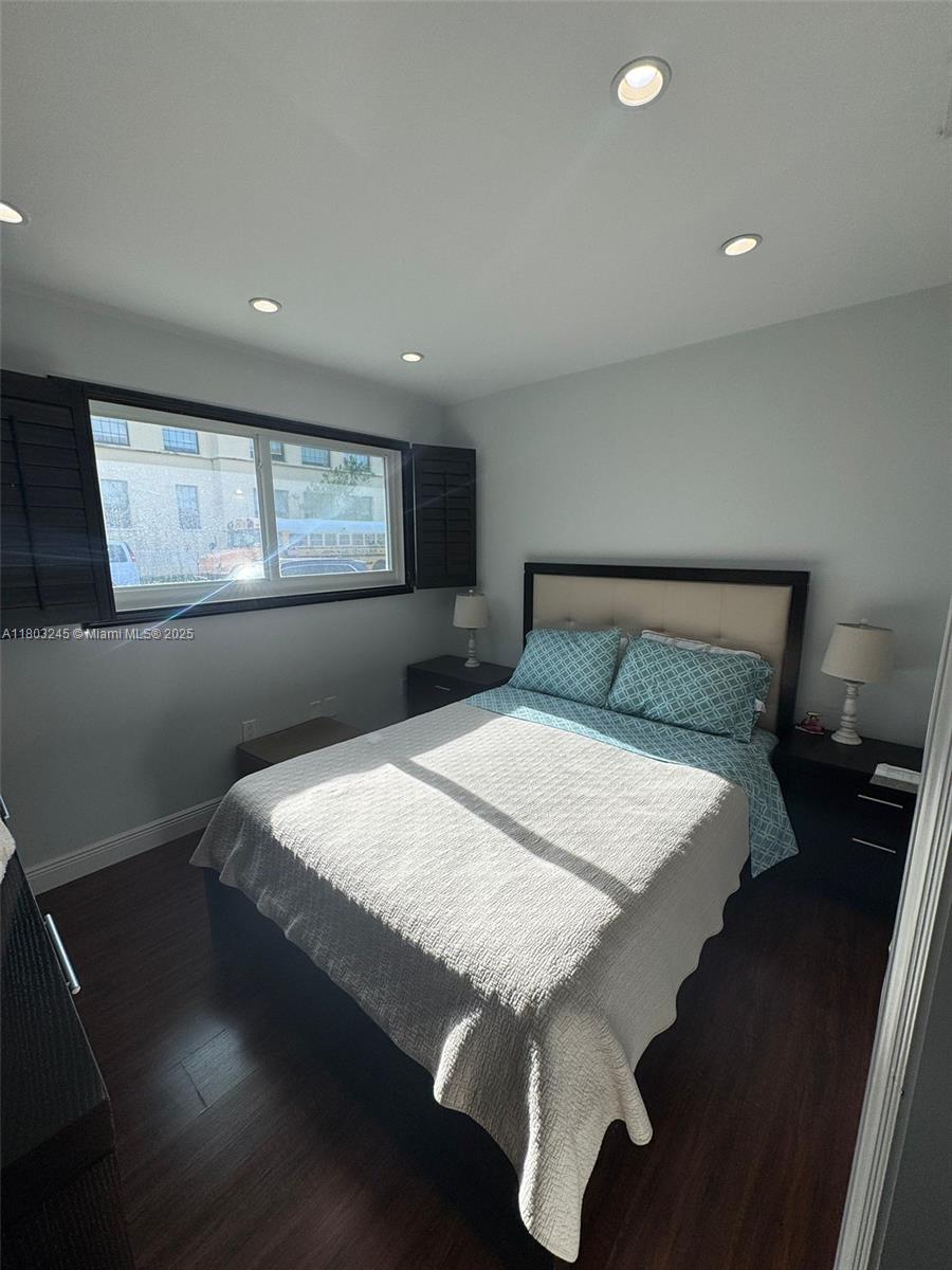 111 Southwest 24th Avenue Miami, FL 33135 - Photo 21 of 41