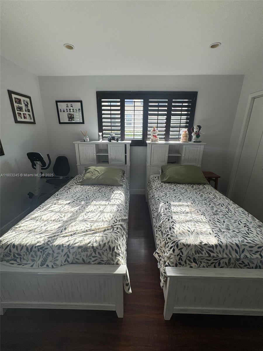 111 Southwest 24th Avenue Miami, FL 33135 - Photo 26 of 41