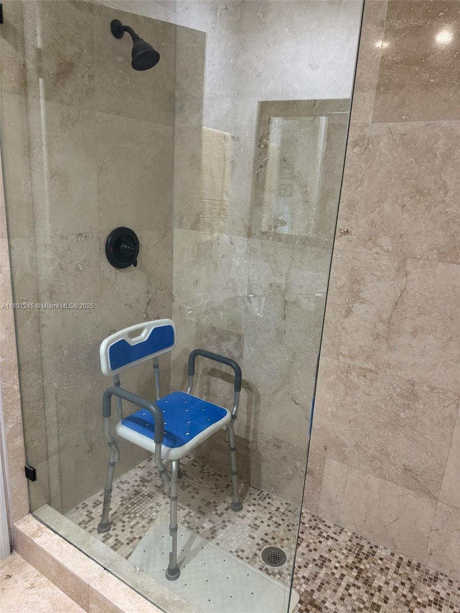 111 Southwest 24th Avenue Miami, FL 33135 - Photo 29 of 41