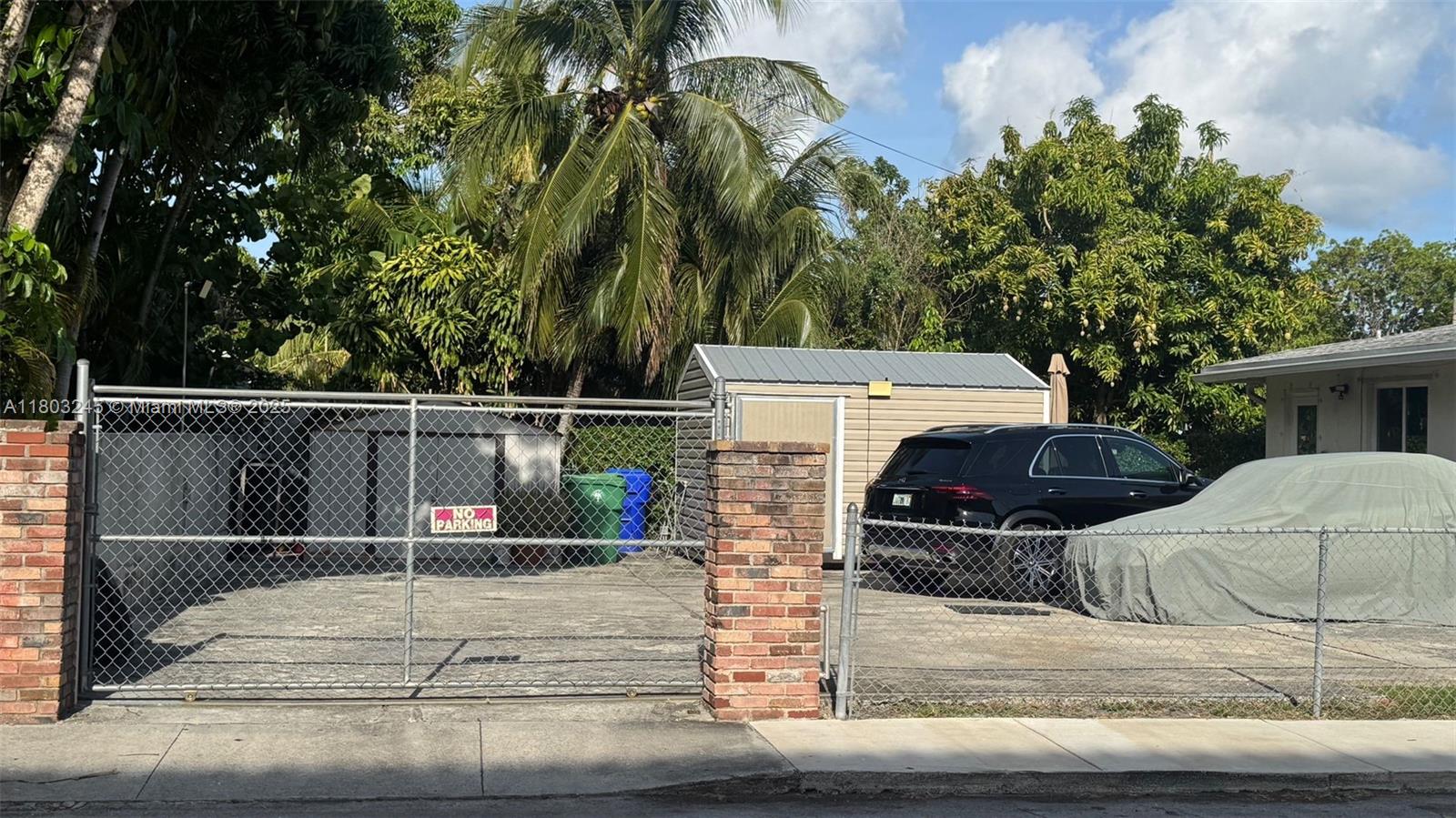 111 Southwest 24th Avenue Miami, FL 33135 - Photo 10 of 41