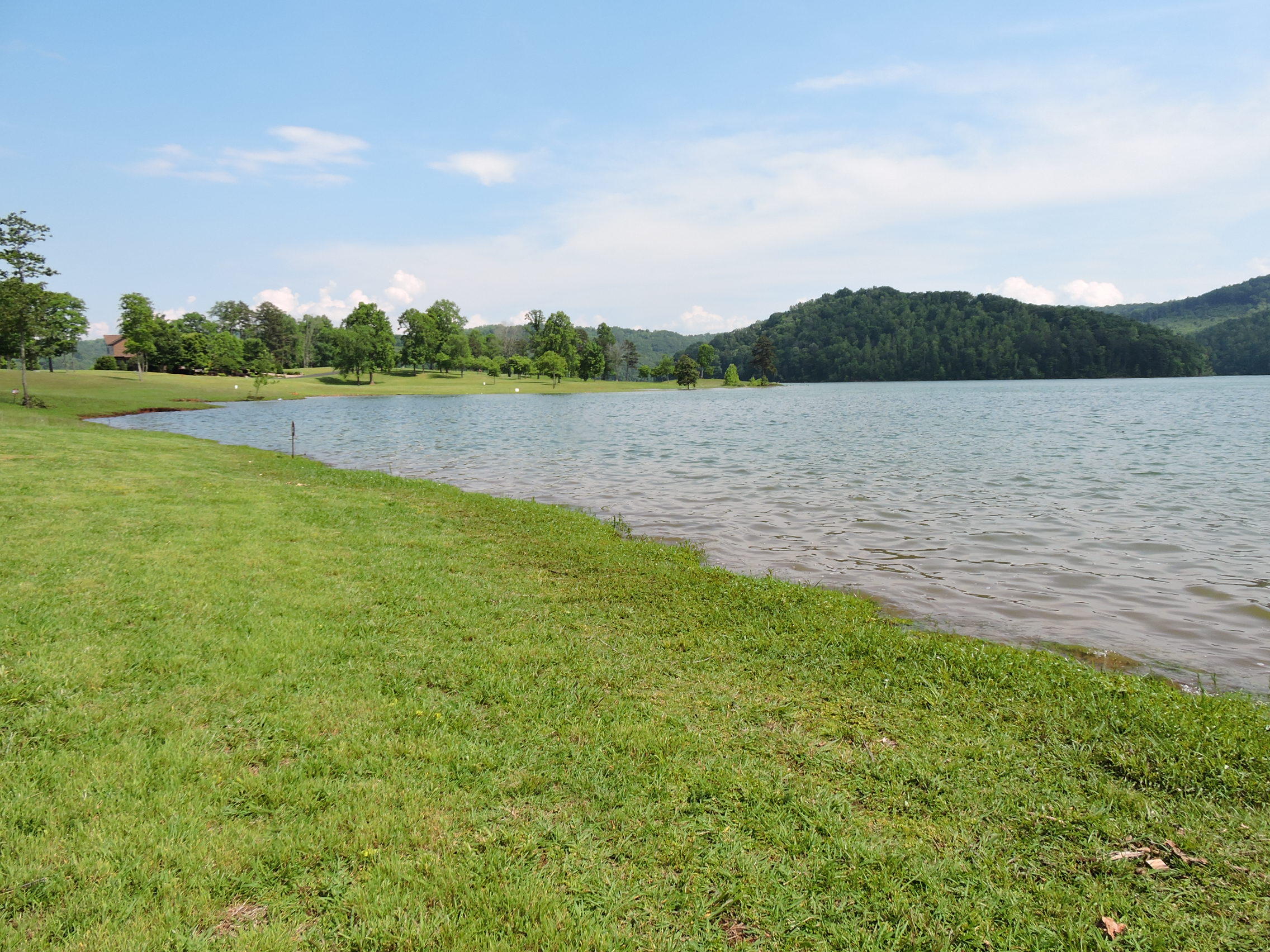 Crown Pointe Road La Follette, TN 37766 - Photo 10 of 11 The waterfront