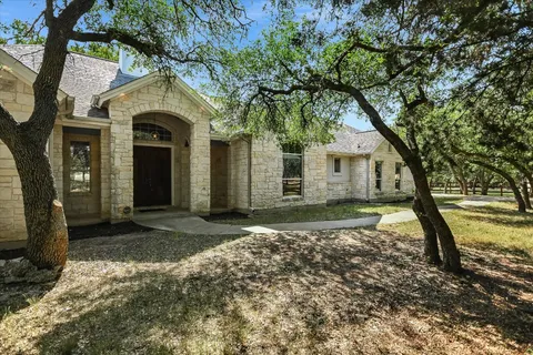 $720,000 | 112 Twin Saddles, Dripping Springs, TX 78620