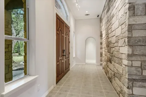 $720,000 | 112 Twin Saddles, Dripping Springs, TX 78620