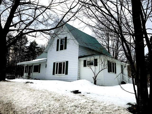 135 River Road Malone, NY 12953 - Photo 5 of 39 Gallery Image 5