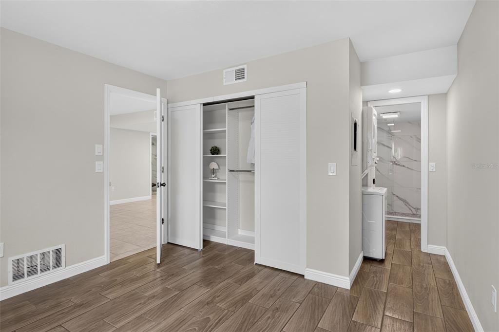 503 Albee Farm Road, Unit B25 Venice, FL 34285 - Photo 25 of 47 Gallery Image 25