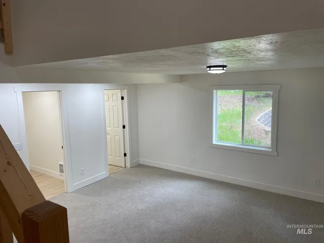 $499,999 | 199 Scriver Woods Road, Garden Valley, ID 83622