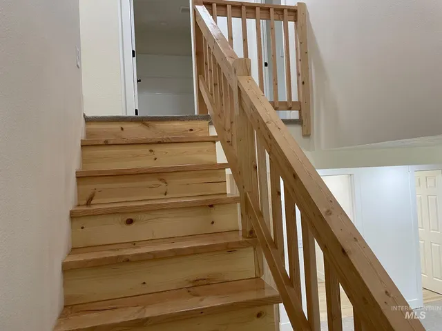 $499,999 | 199 Scriver Woods Road, Garden Valley, ID 83622