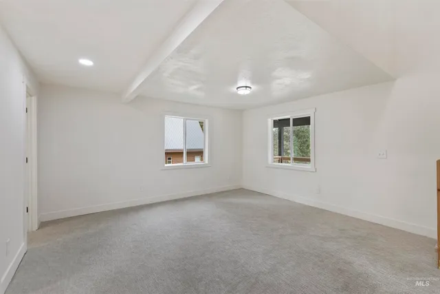 $499,999 | 199 Scriver Woods Road, Garden Valley, ID 83622