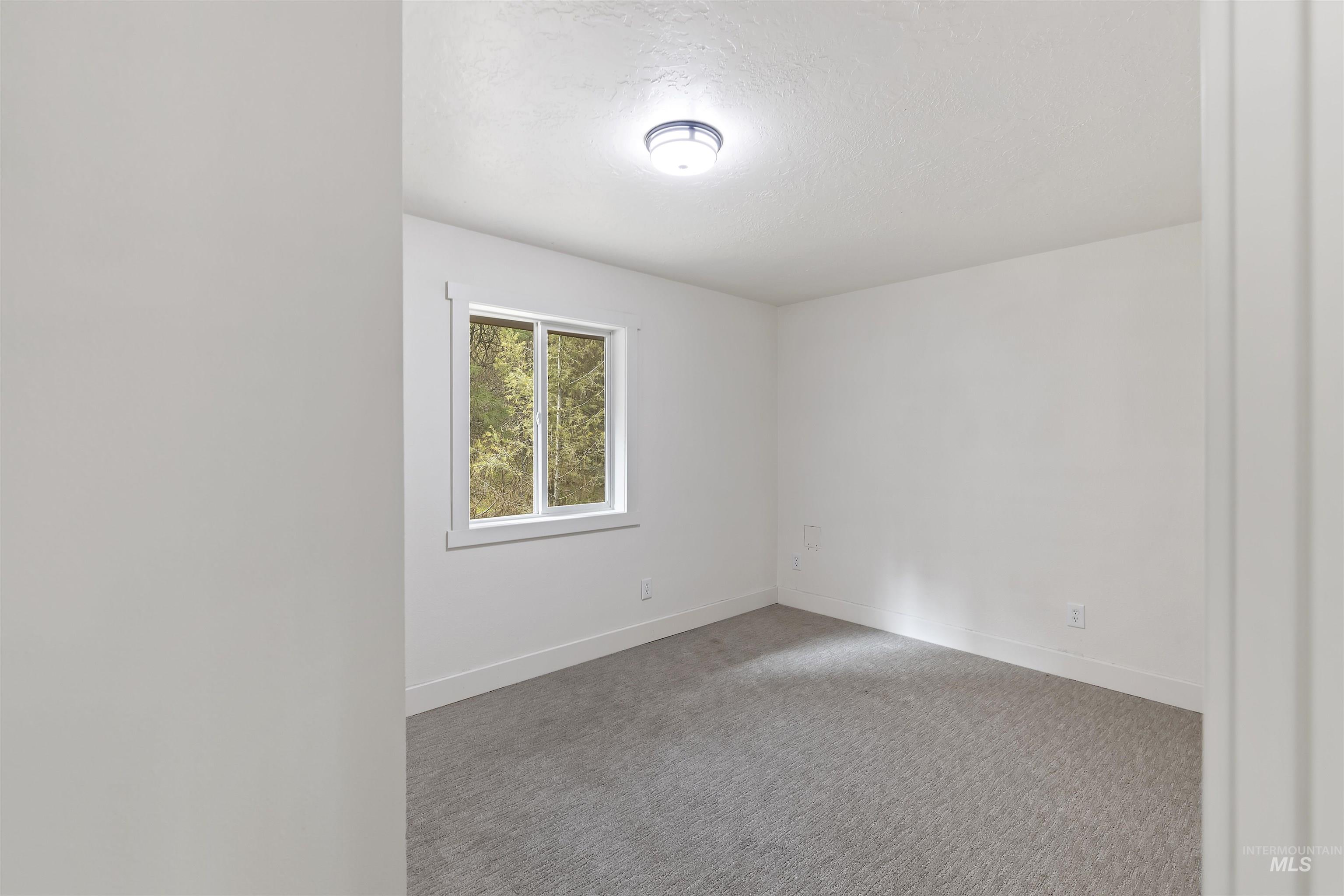 199 Scriver Woods Road Garden Valley, ID 83622 - Photo 20 of 35